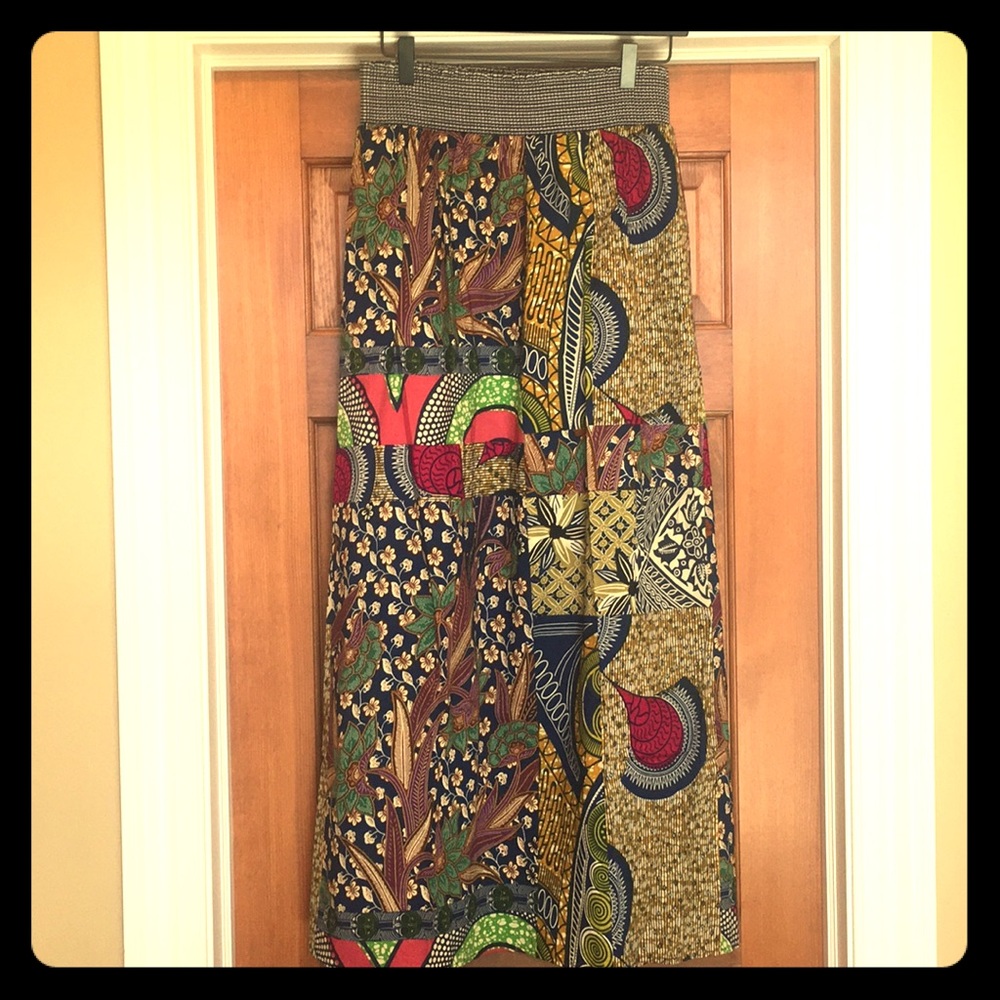 Colorful printed maxi skirt medium